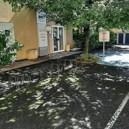Brit Centre Μυλούζη