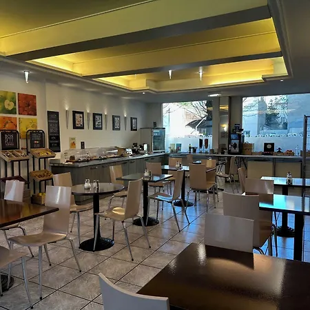 Ξενοδοχείο Brit Centre 3*