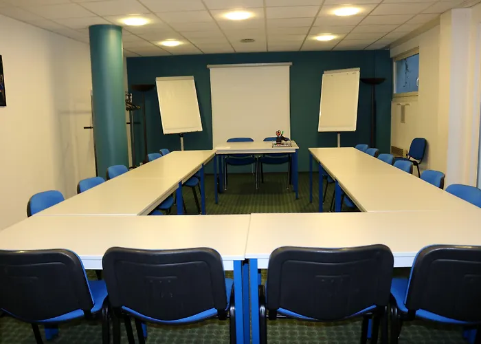 Hotel Brit Centre 3*